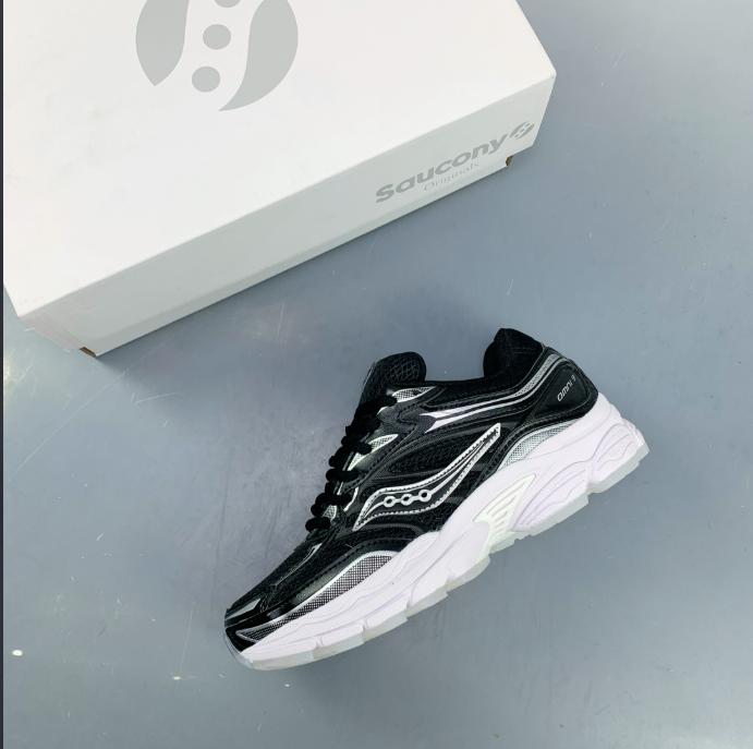 Saucony ProGrid Omni 9 Comfortable Running Shoes