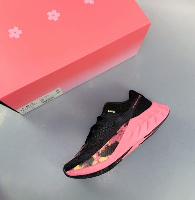 Saucony Endorphin Pro 4 Series Low-Top Cushioned Running Shoes