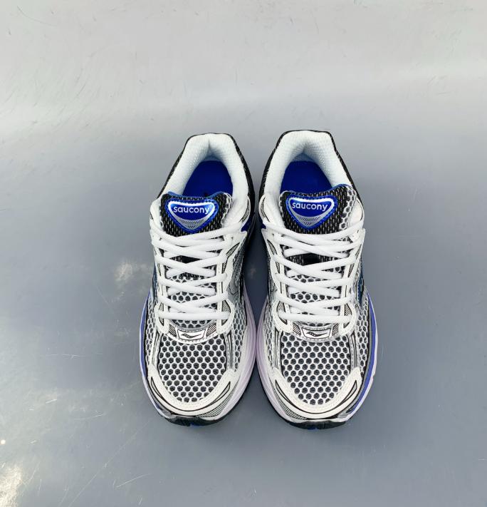 Saucony ProGrid Omni 9 Comfortable Running Shoes