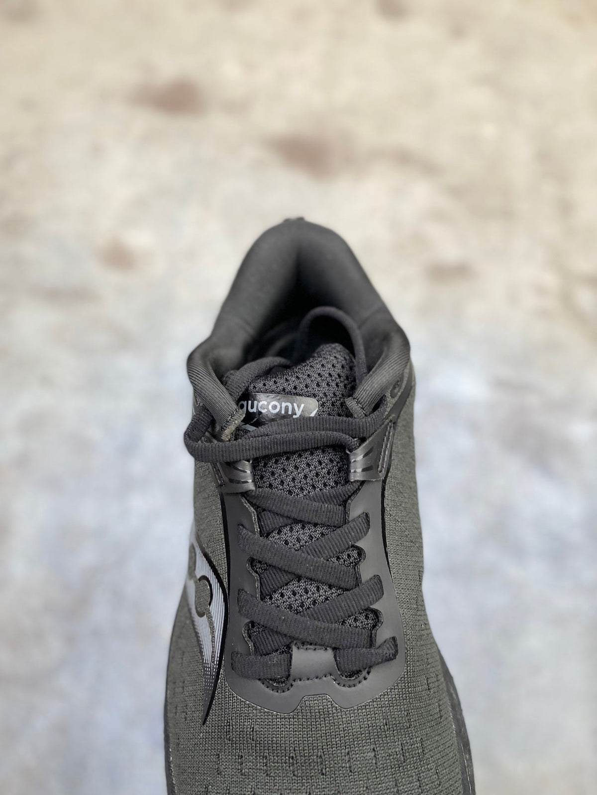 Saucony Triumph 22 Thick-Soled Casual Running Shoes