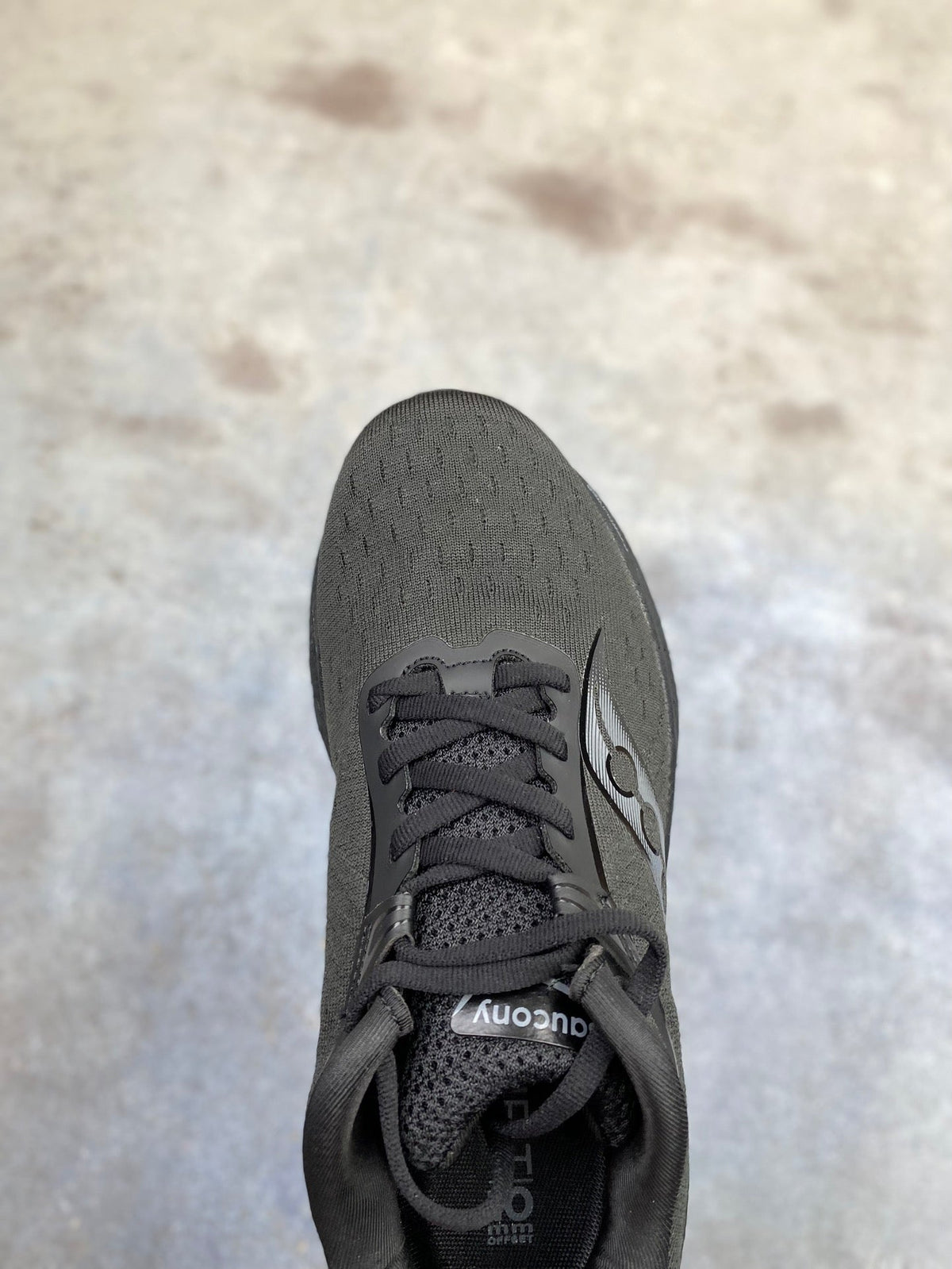 Saucony Triumph 22 Thick-Soled Casual Running Shoes