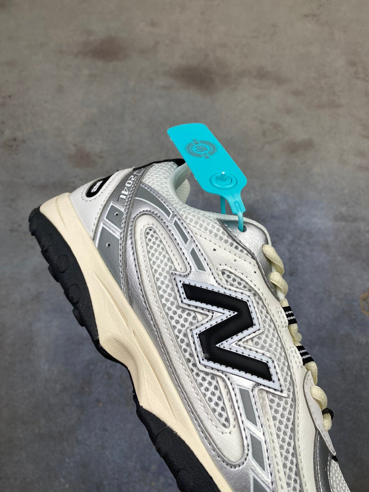 New Balance 204 Series Light Brown Casual Sports Running Shoes