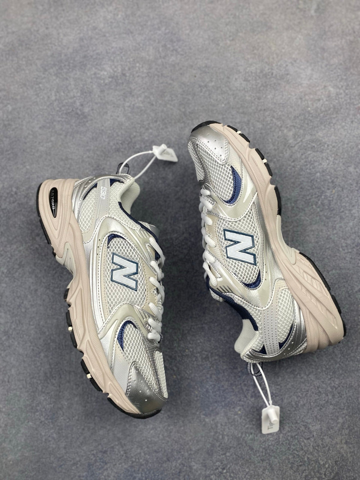 New Balance NB 530 Durable Mesh Low-Top Running Shoes