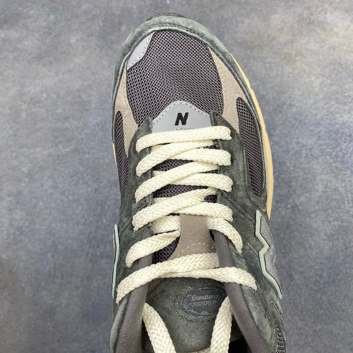 New Balance MS327 Series Retro Casual Running Shoes