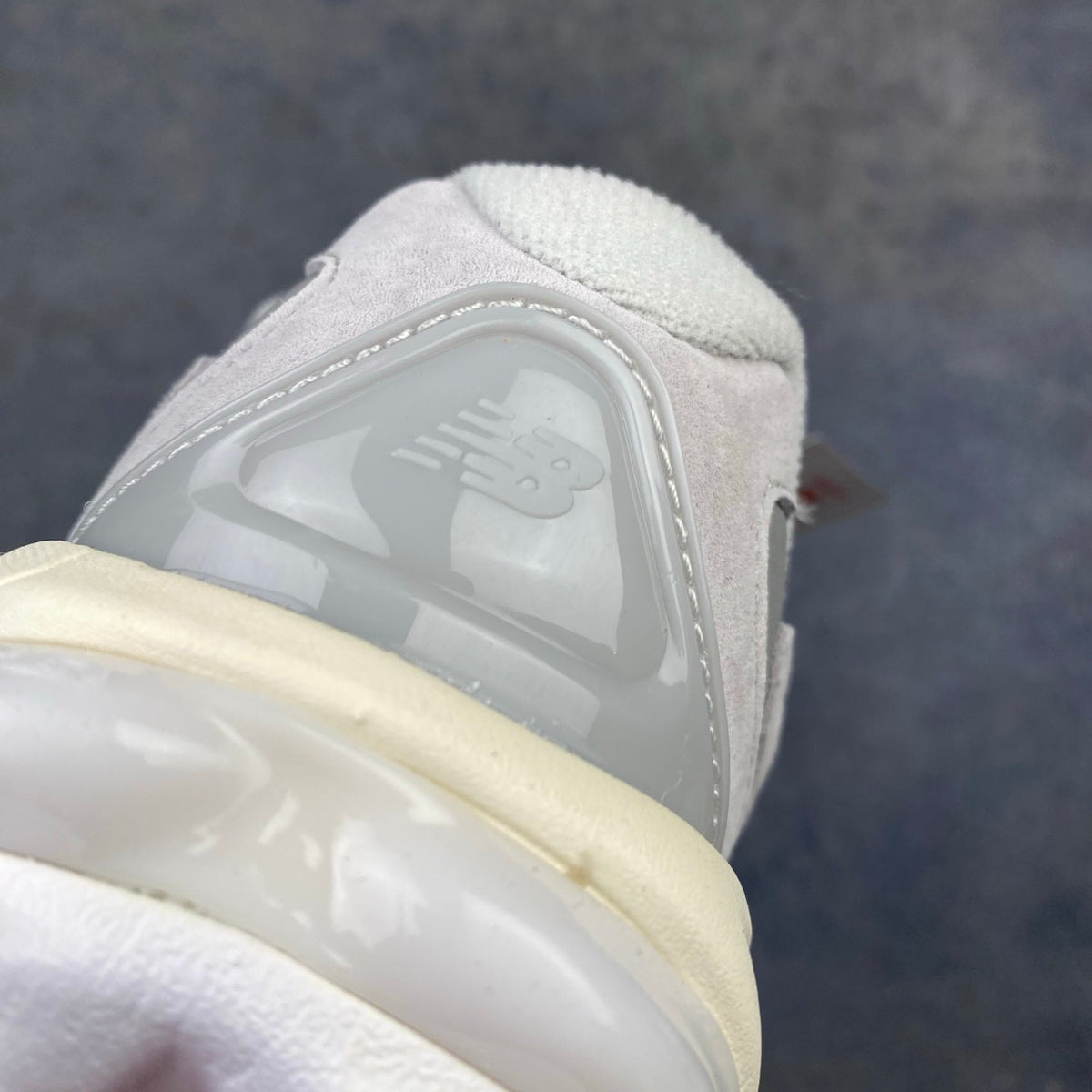 New Balance 983 Series Retro Casual Running Shoes
